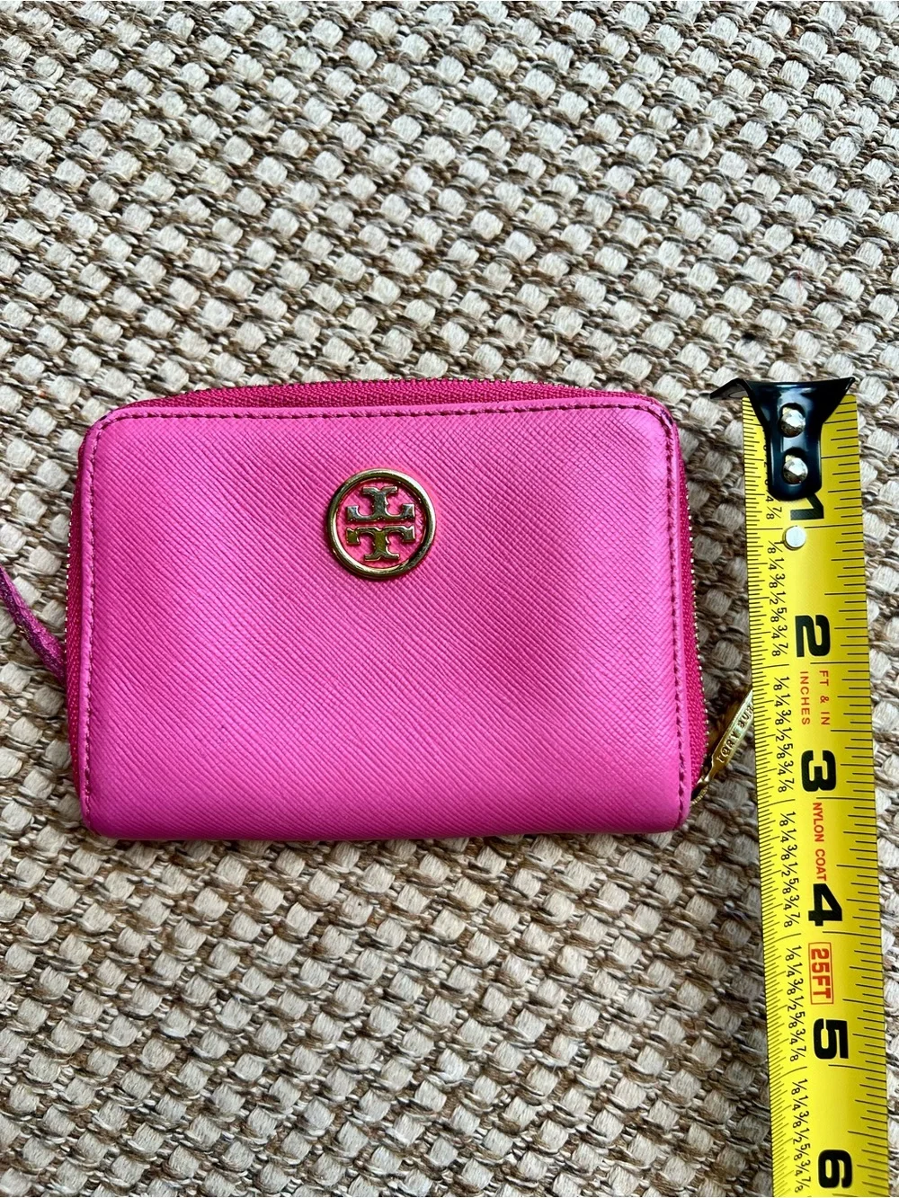 🎀Tory Burch Robinson Pink Zip Wallet